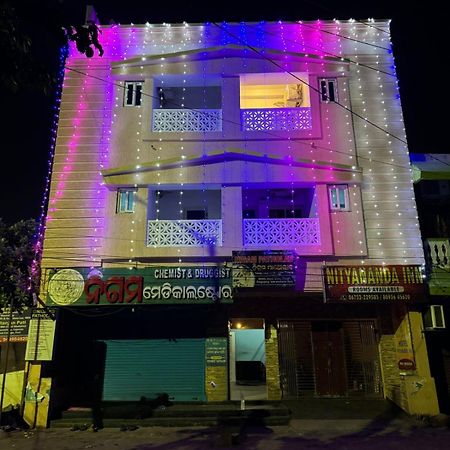Nityananda Inn بوري المظهر الخارجي الصورة